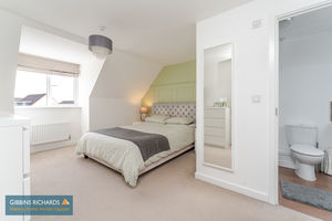 Bedroom- click for photo gallery